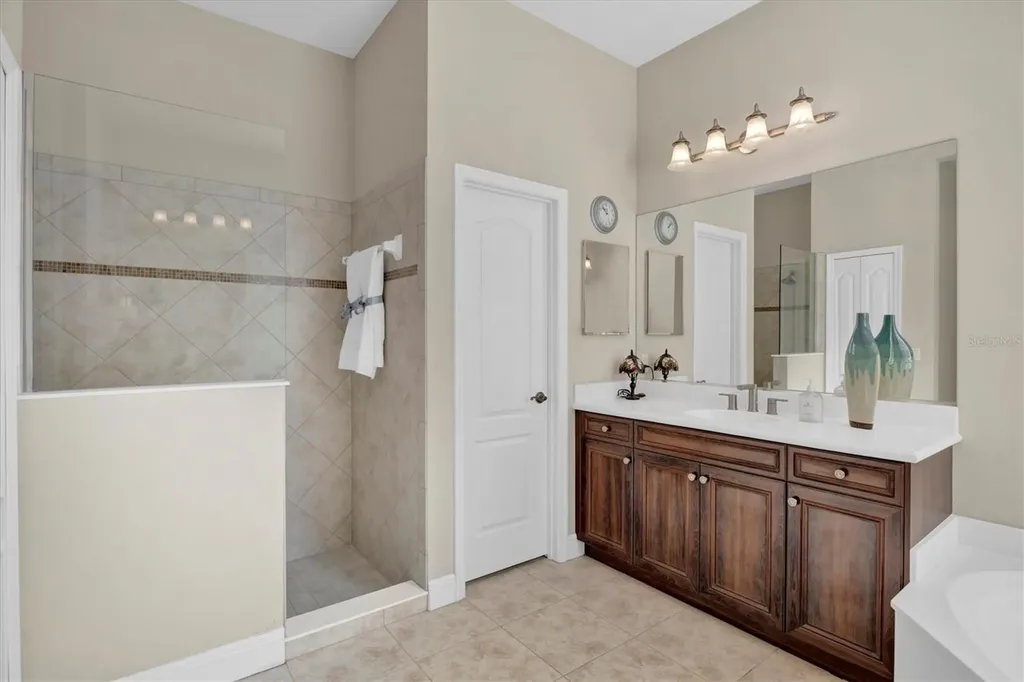 7270 Lismore Court Lakewood Ranch FL 34202