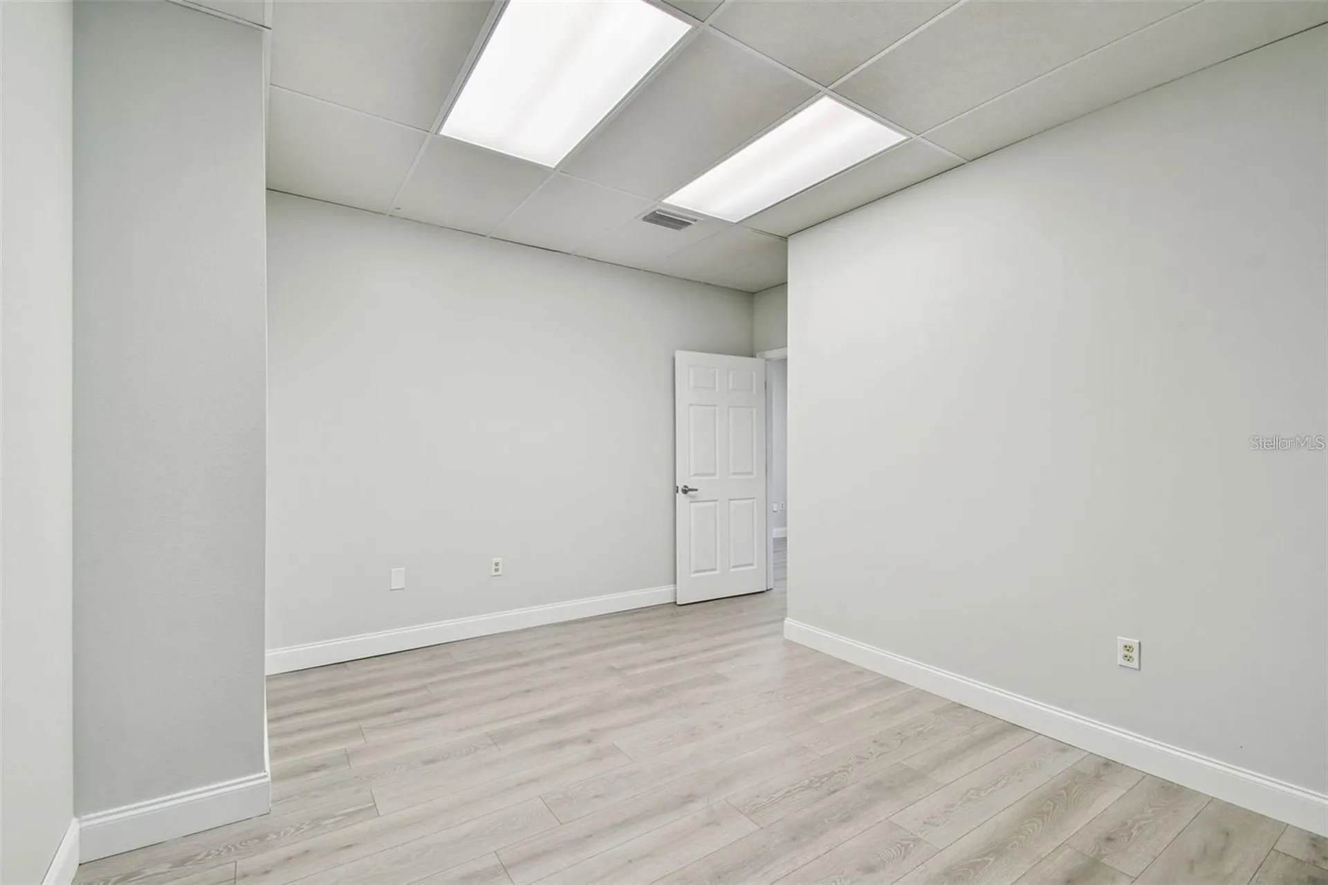 5404 Hoover Boulevard Tampa FL 33634