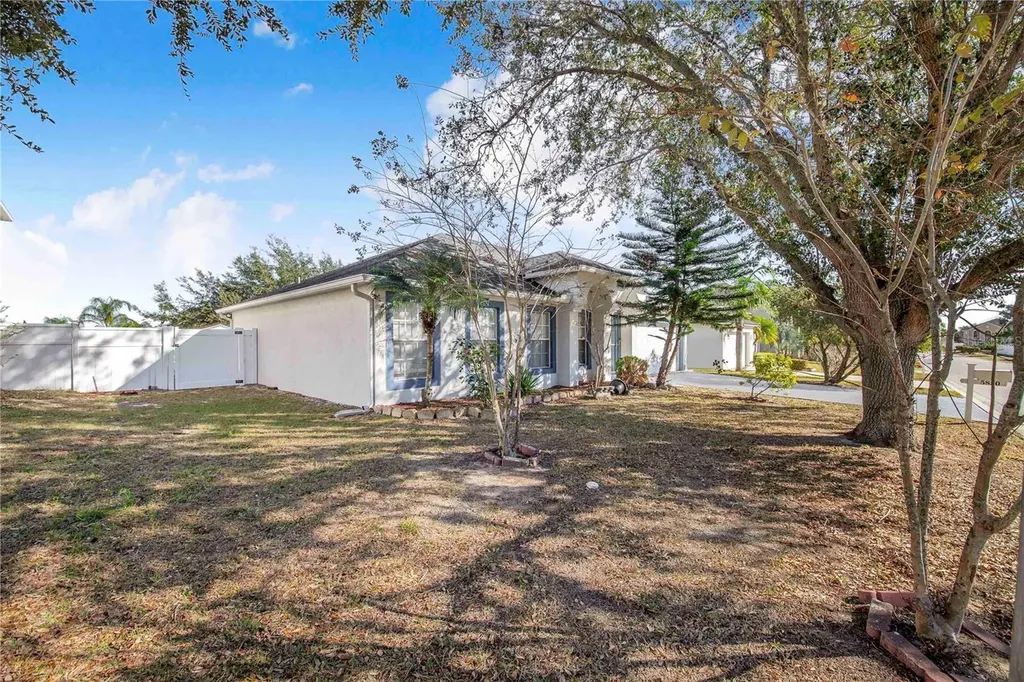5820 Royal Hills Circle Winter Haven FL 33881