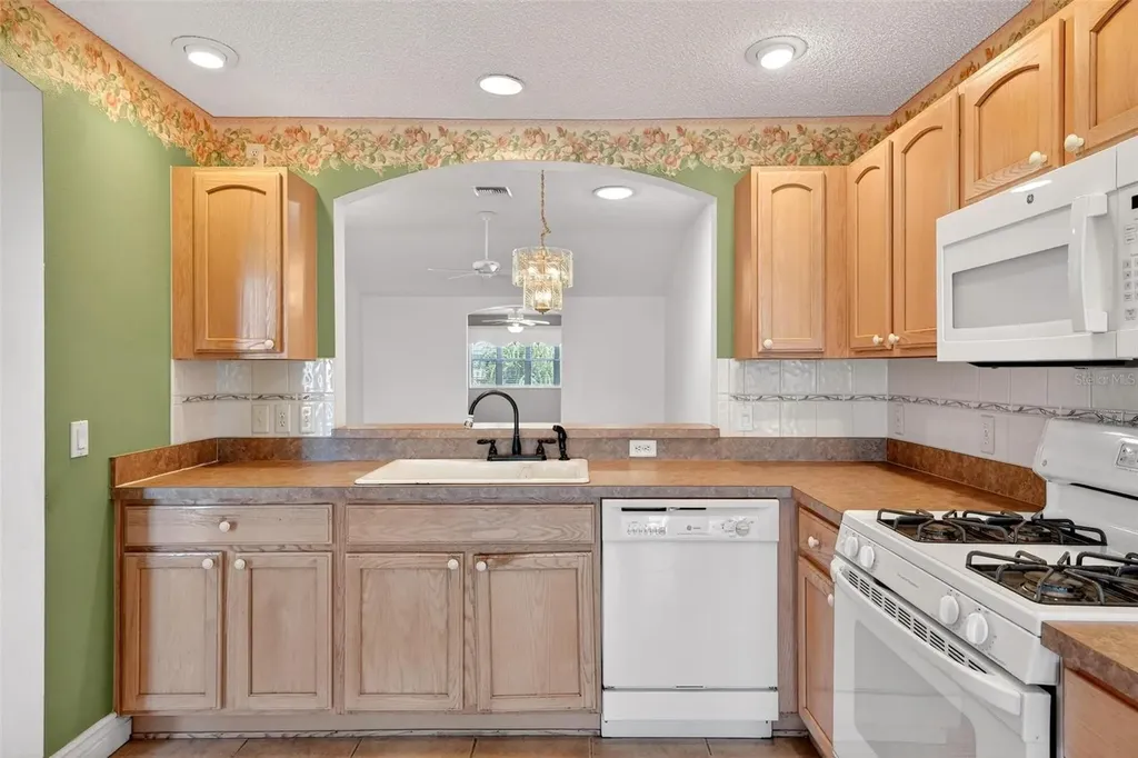 1305 La Estrellita Way The Villages FL 32162