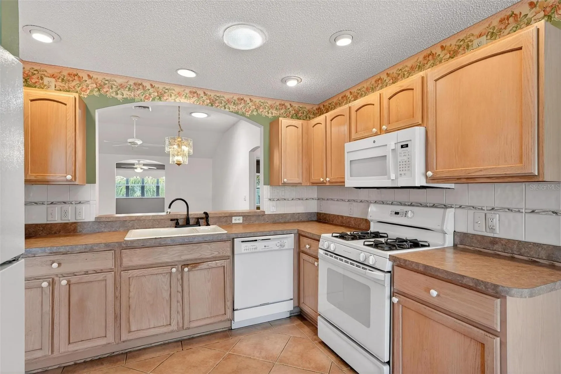 1305 La Estrellita Way The Villages FL 32162