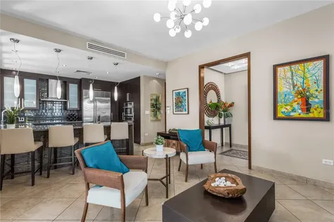 1858 Mcleary San Juan PR 00911