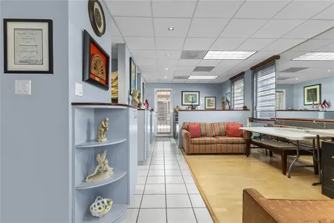 1858 Mcleary San Juan PR 00911