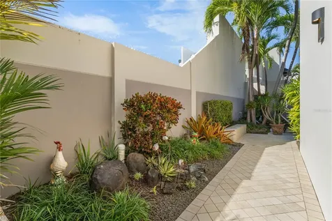 1858 Mcleary San Juan PR 00911