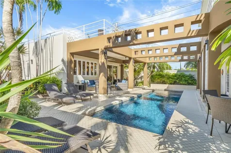 1858 Mcleary San Juan PR 00911