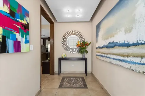 1858 Mcleary San Juan PR 00911