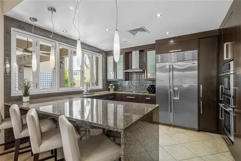 1858 Mcleary San Juan PR 00911
