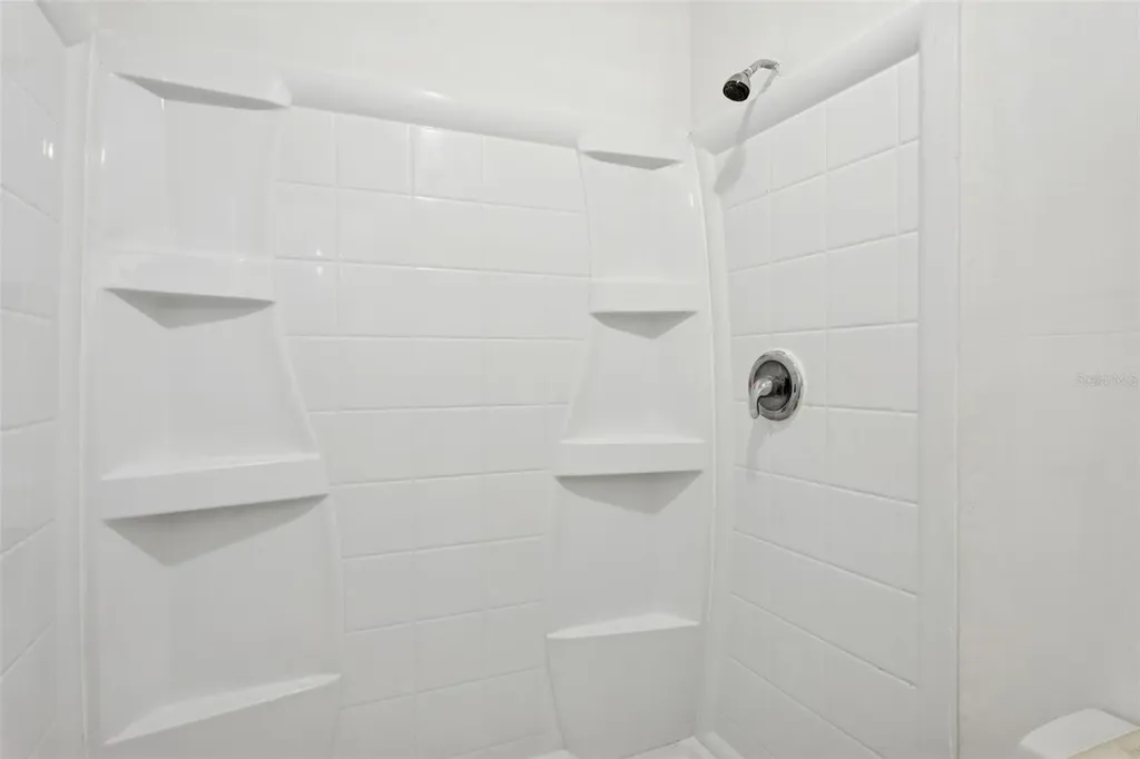 5110 Tennis Court Circle Tampa FL 33617