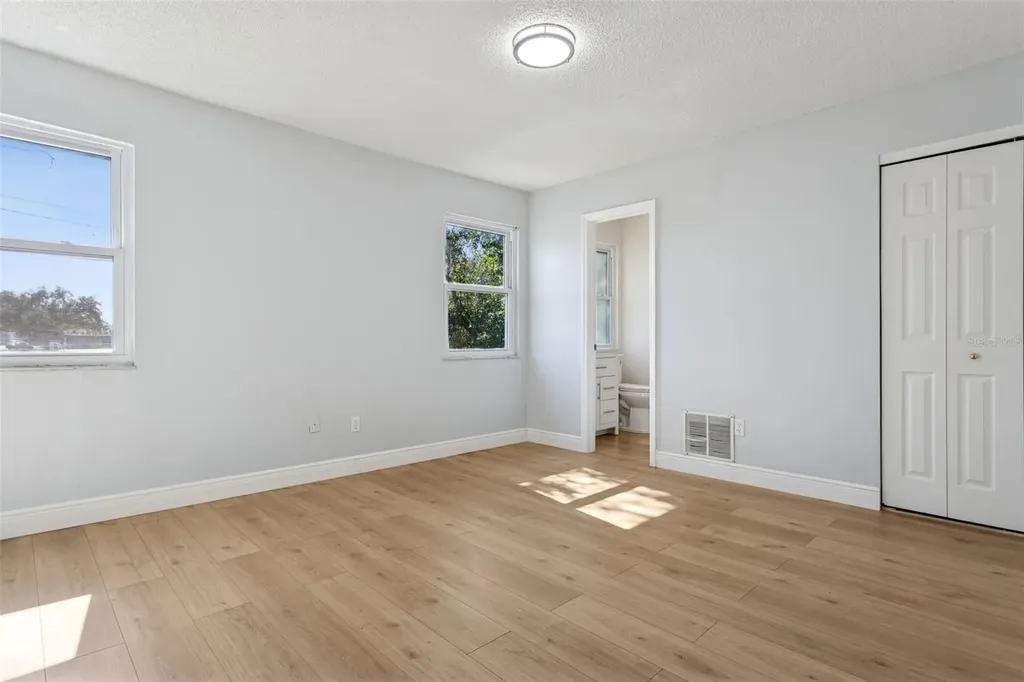 5110 Tennis Court Circle Tampa FL 33617
