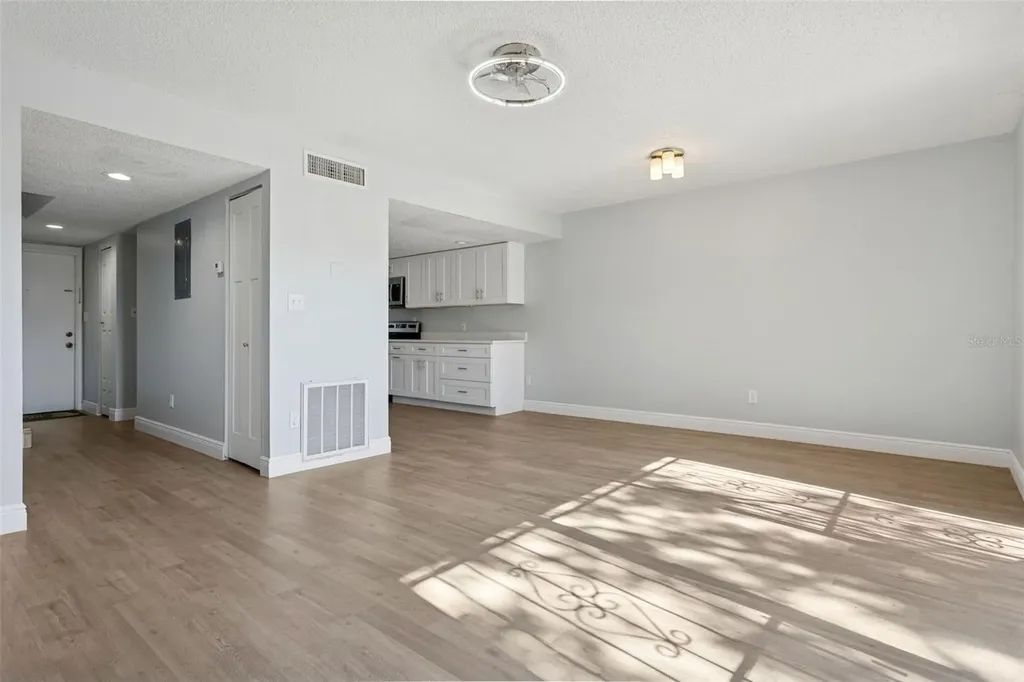 5110 Tennis Court Circle Tampa FL 33617