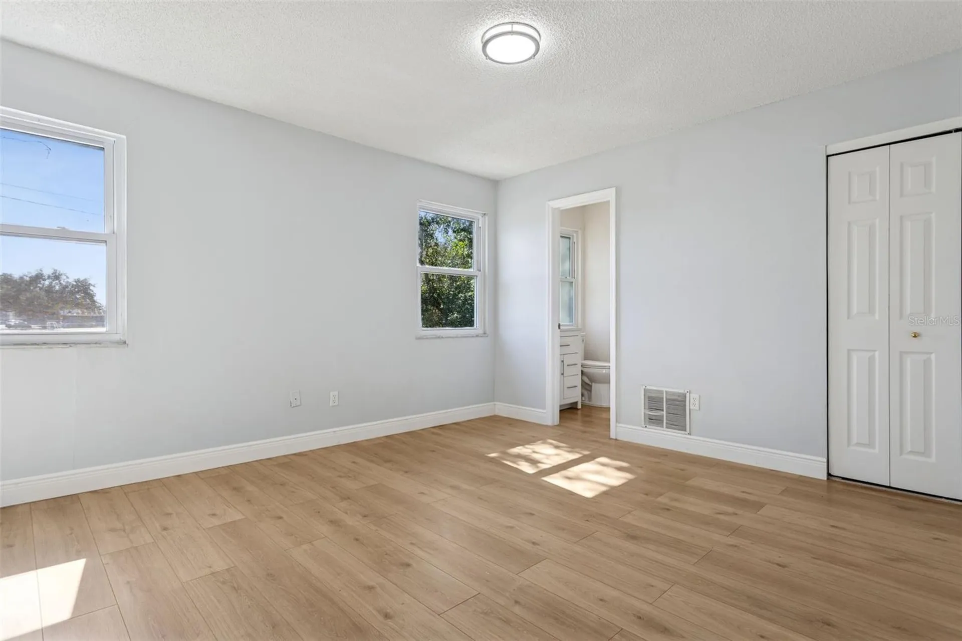 5110 Tennis Court Circle Tampa FL 33617
