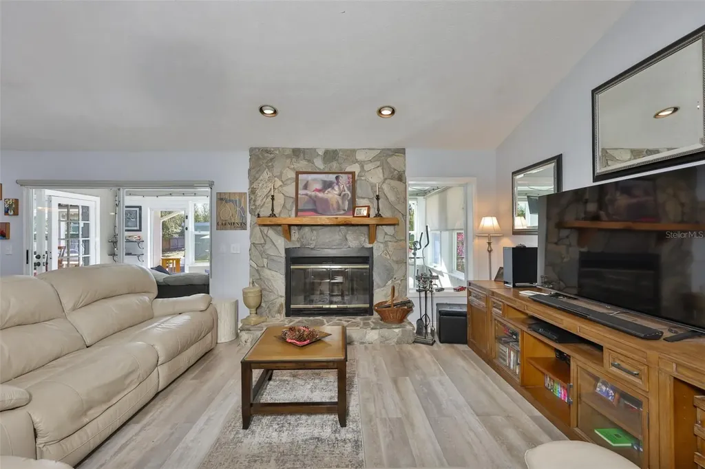 20600 Gardenia Drive Land O Lakes FL 34638