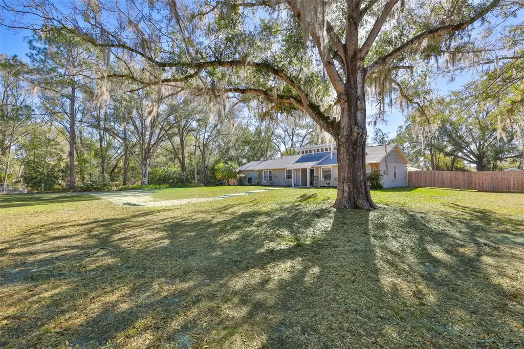 20600 Gardenia Drive Land O Lakes FL 34638