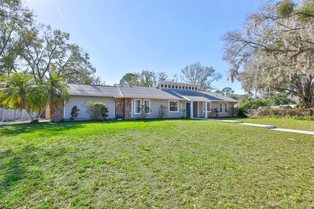 20600 Gardenia Drive Land O Lakes FL 34638