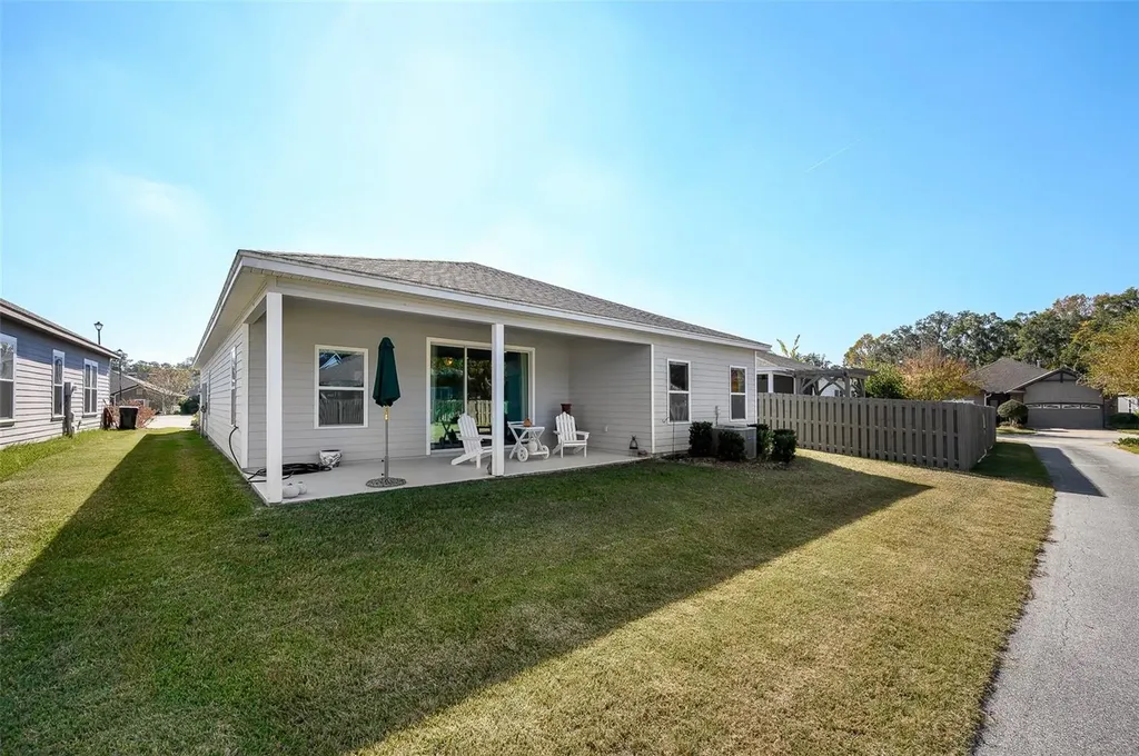 1116 NW 136th Street Newberry FL 32669