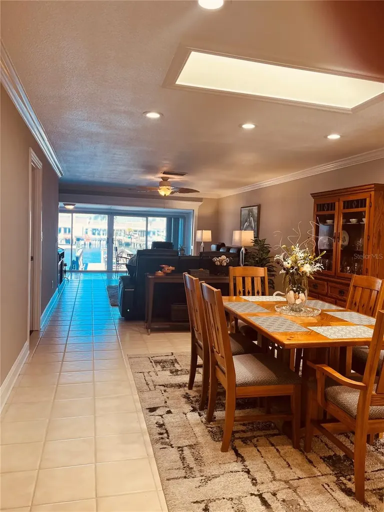 531 Boca Ciega Point Boulevard S St Petersburg FL 33708
