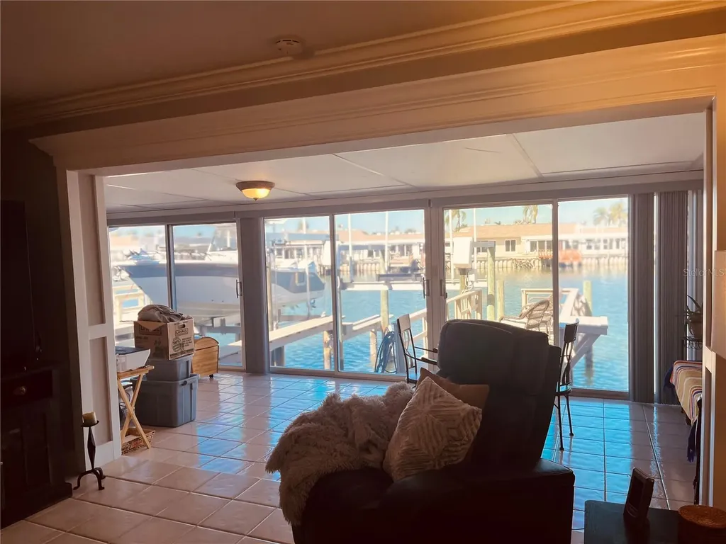 531 Boca Ciega Point Boulevard S St Petersburg FL 33708
