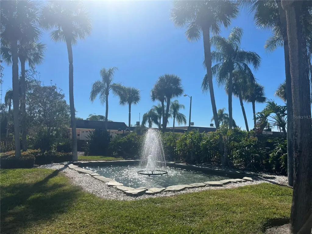 531 Boca Ciega Point Boulevard S St Petersburg FL 33708