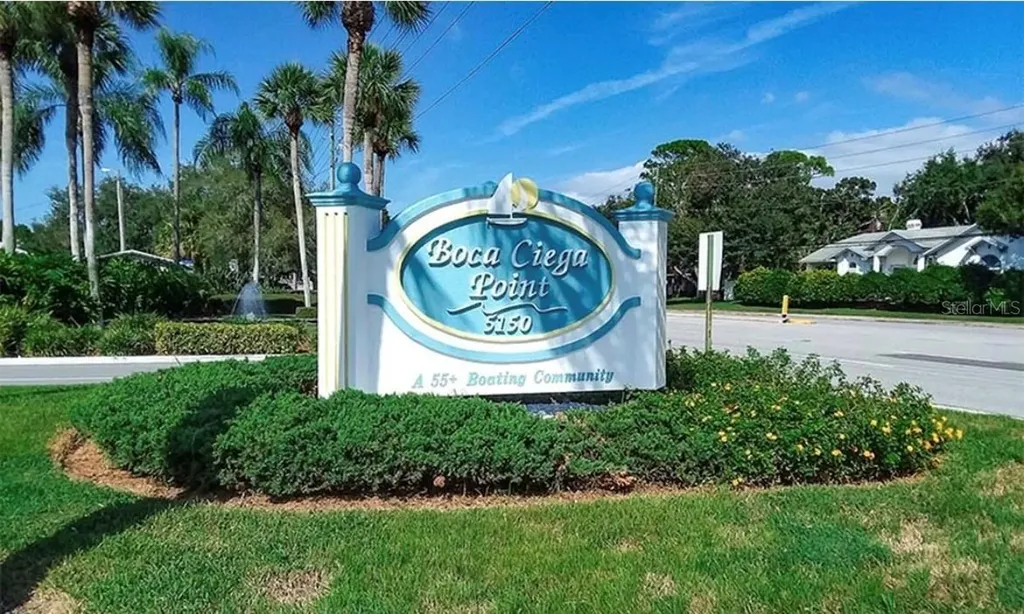 531 Boca Ciega Point Boulevard S St Petersburg FL 33708
