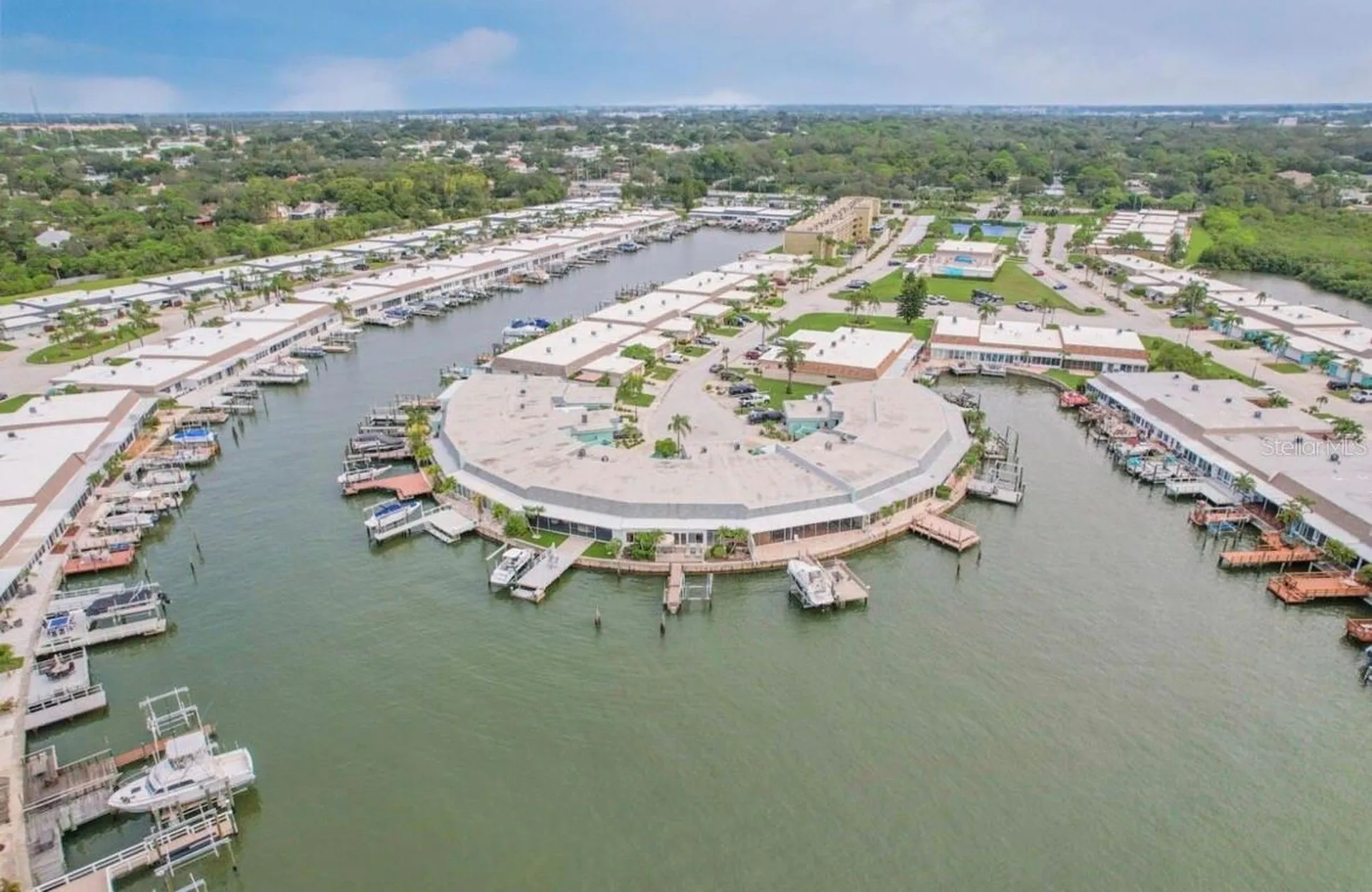 531 Boca Ciega Point Boulevard S St Petersburg FL 33708