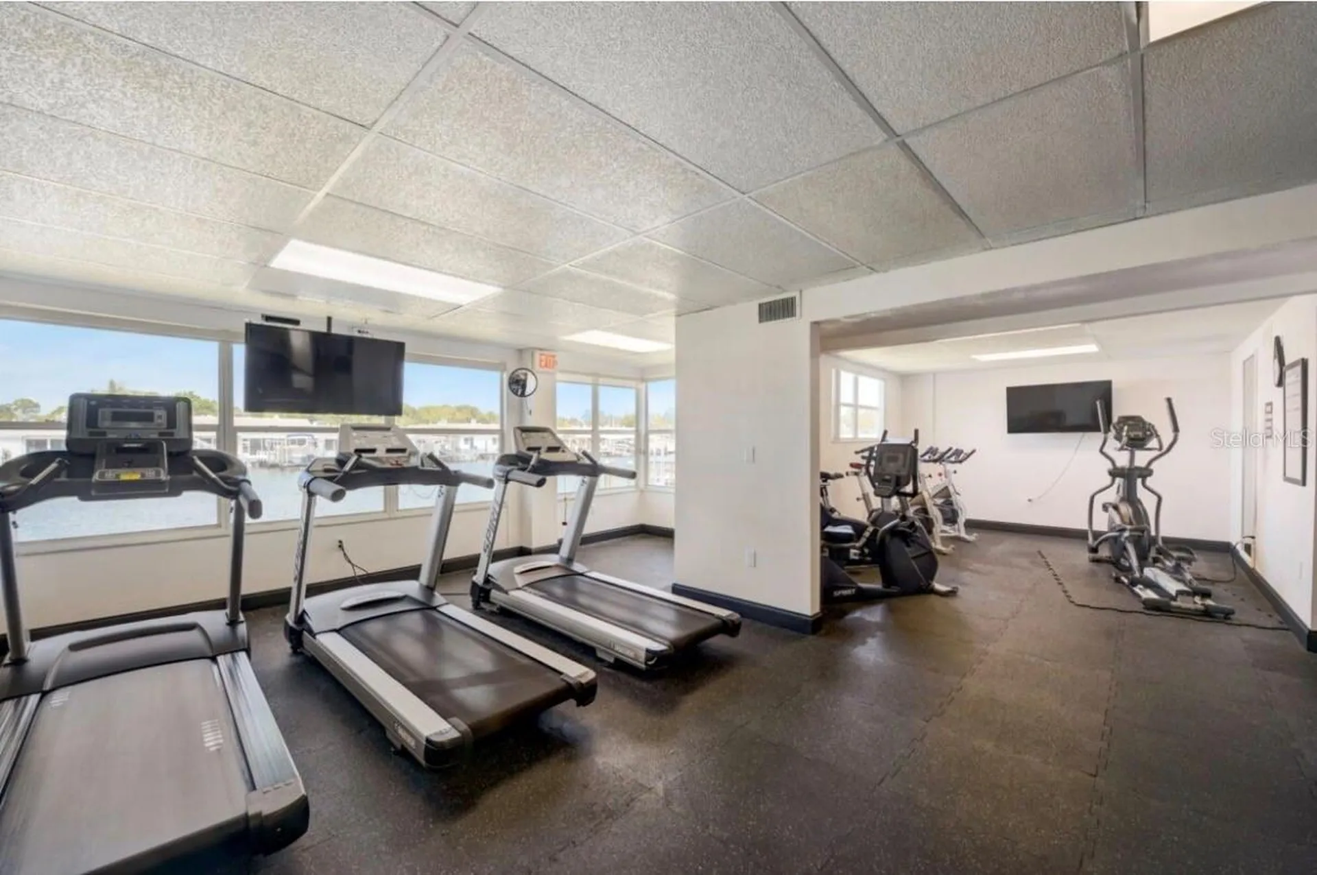 531 Boca Ciega Point Boulevard S St Petersburg FL 33708