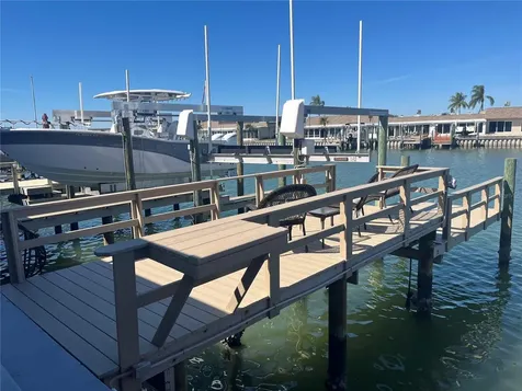 531 Boca Ciega Point Boulevard S St Petersburg FL 33708