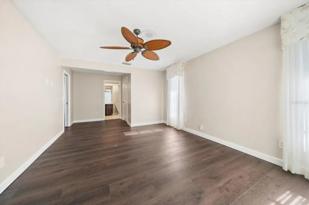 878 Harbor Island Clearwater Beach FL 33767