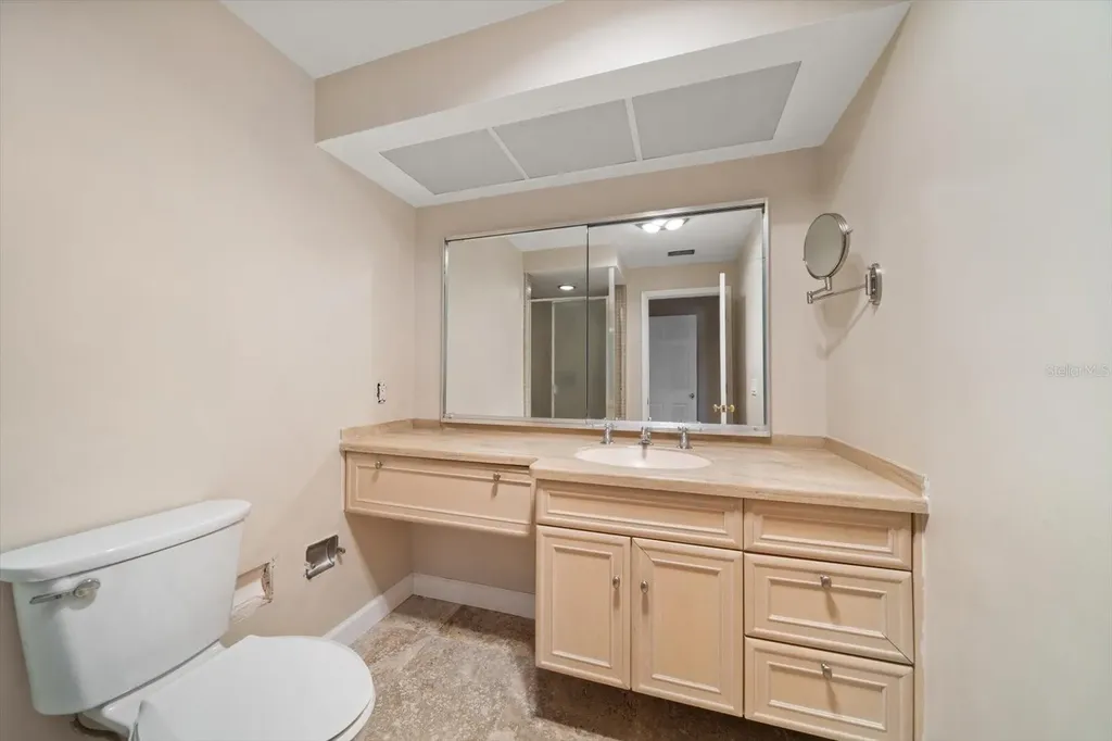 878 Harbor Island Clearwater Beach FL 33767