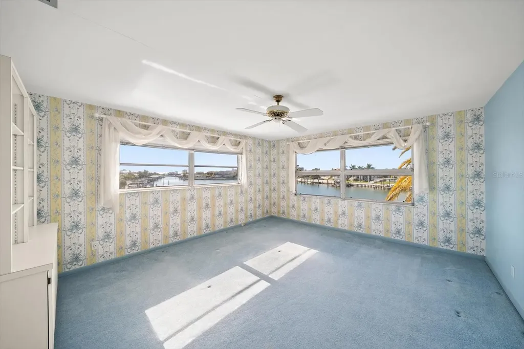 878 Harbor Island Clearwater Beach FL 33767