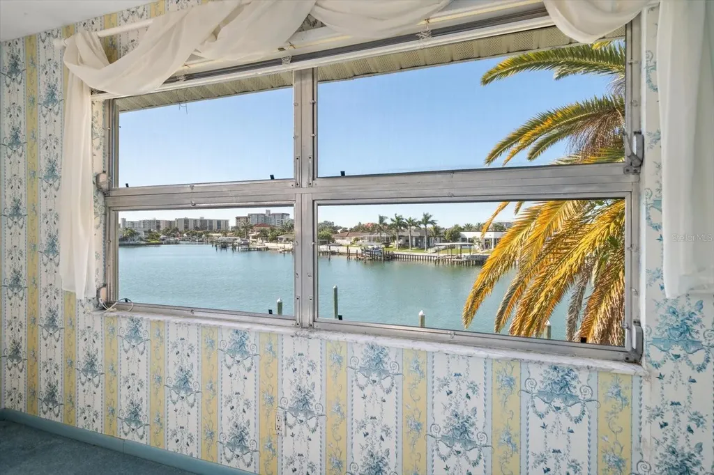 878 Harbor Island Clearwater Beach FL 33767
