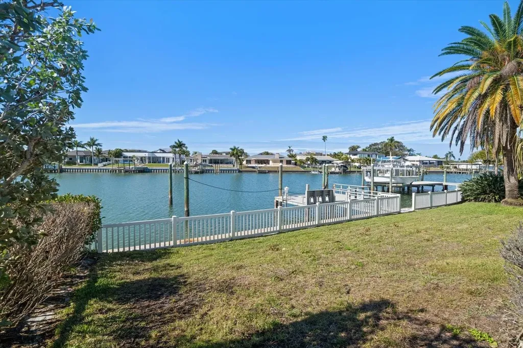 878 Harbor Island Clearwater Beach FL 33767