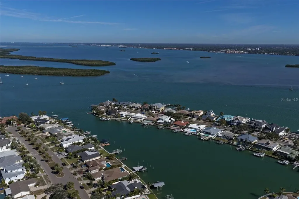 878 Harbor Island Clearwater Beach FL 33767