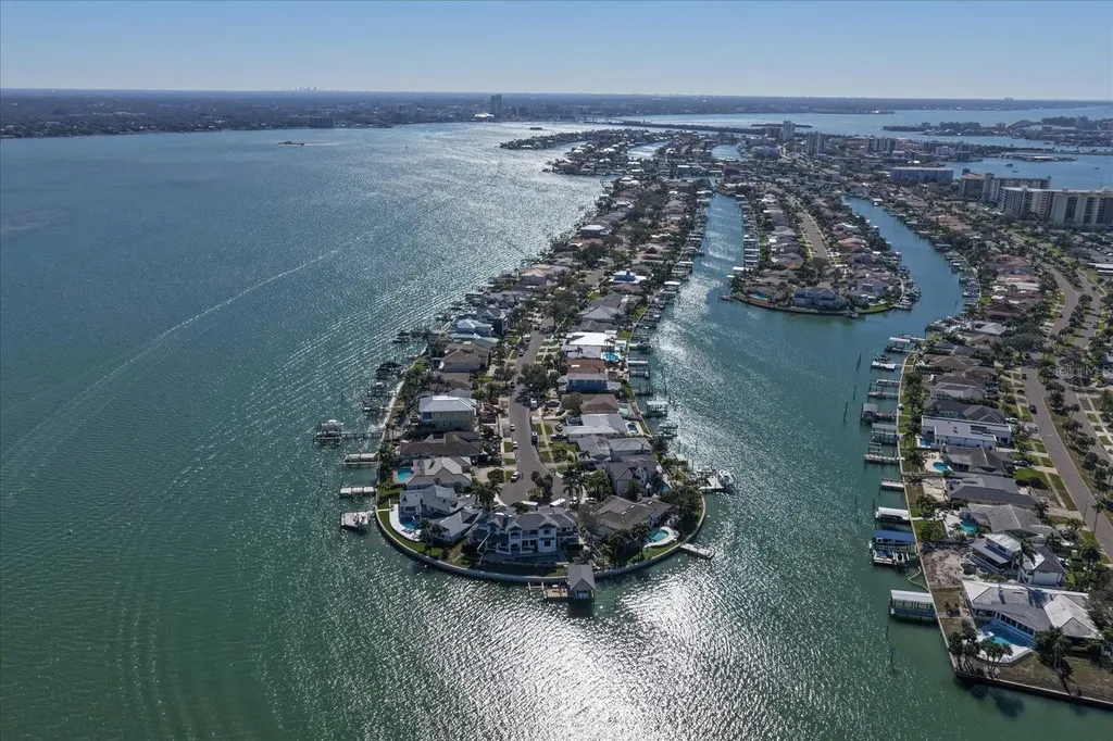 878 Harbor Island Clearwater Beach FL 33767