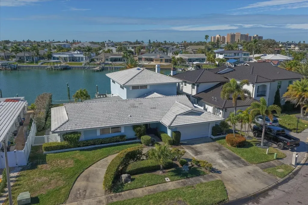 878 Harbor Island Clearwater Beach FL 33767