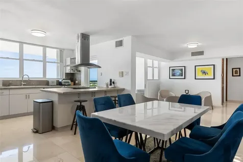 Condominio Puerto Paseo Avenue Dona Felisa Rincon De Gautier San Juan PR 00926