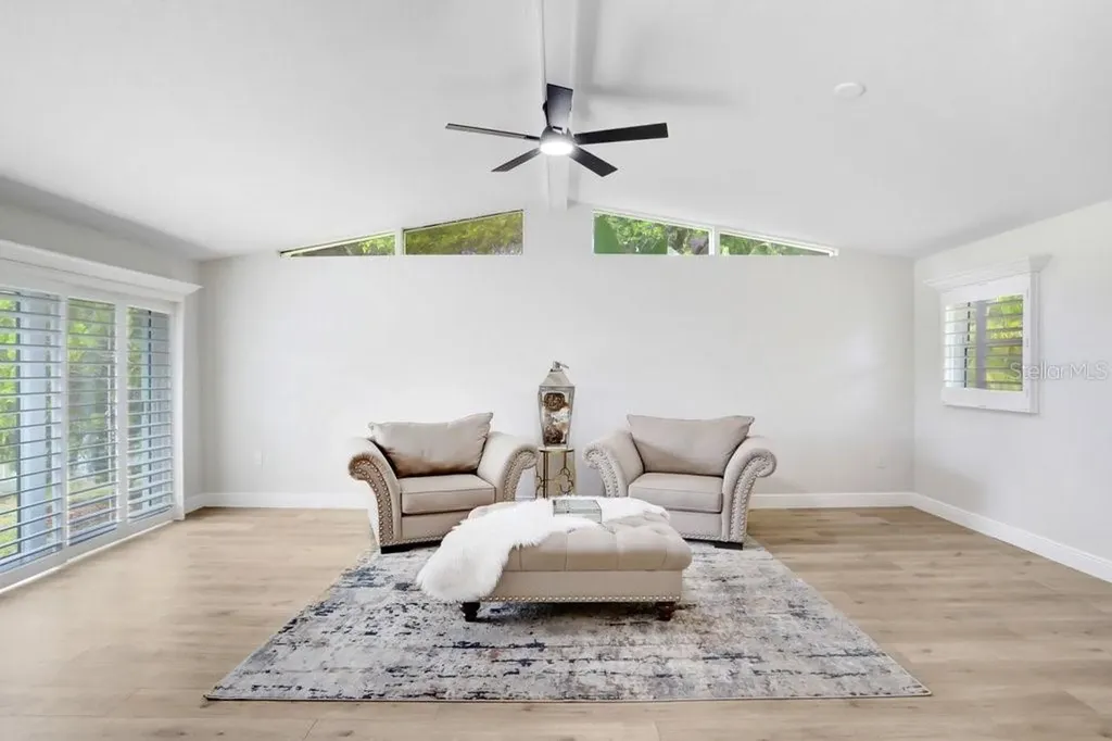 3039 Sandpiper Court Clearwater FL 33762