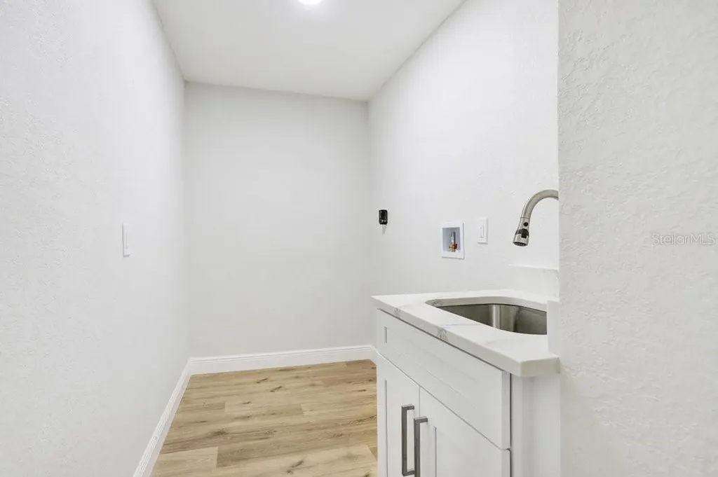 3039 Sandpiper Court Clearwater FL 33762