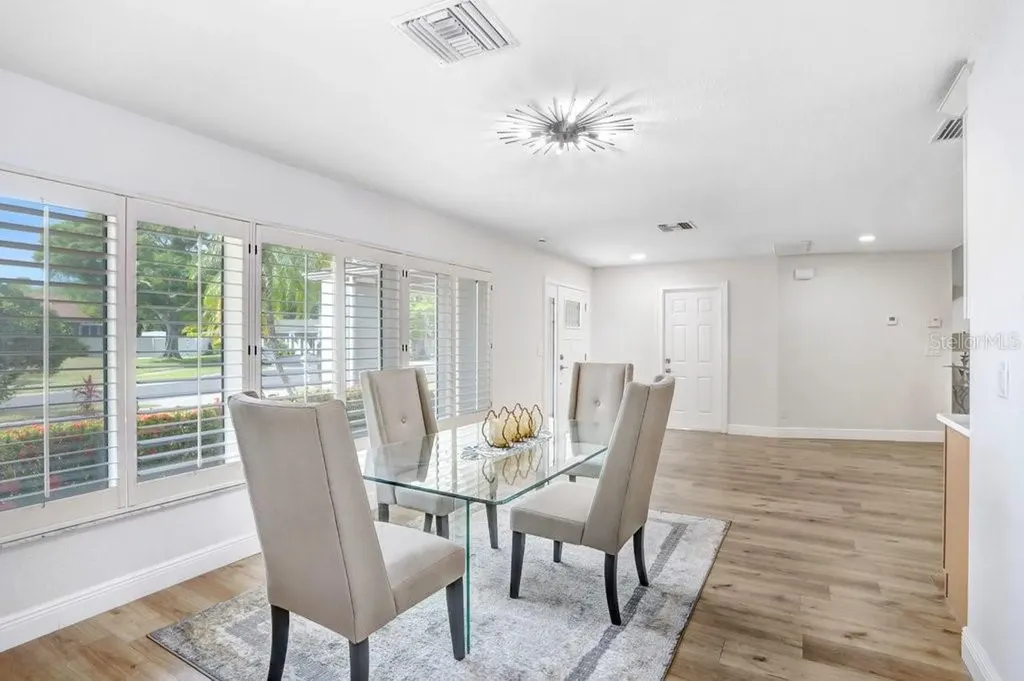 3039 Sandpiper Court Clearwater FL 33762