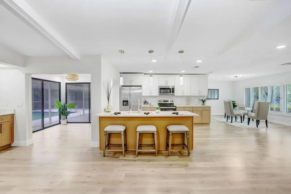 3039 Sandpiper Court Clearwater FL 33762