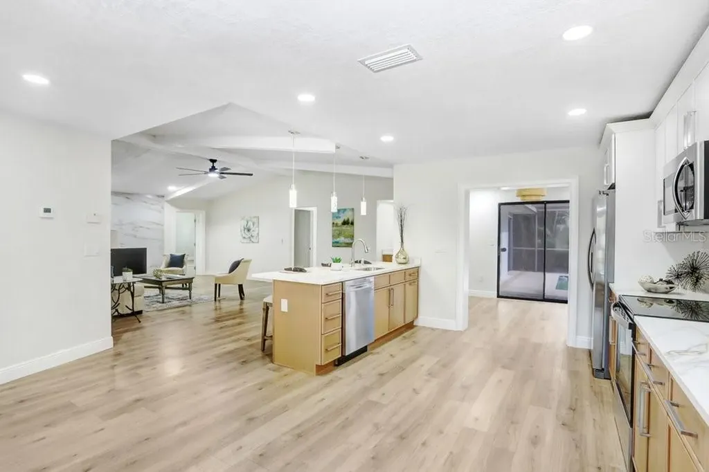 3039 Sandpiper Court Clearwater FL 33762