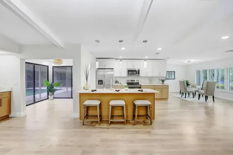 3039 Sandpiper Court Clearwater FL 33762