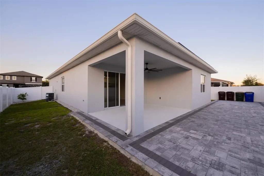 5631 Western Sun Drive St Cloud FL 34771