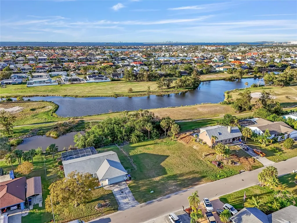 901 Eagle Lane Apollo Beach FL 33572