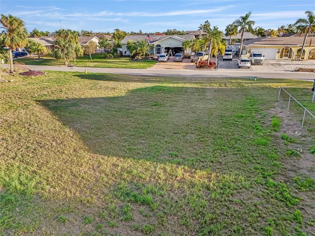 901 Eagle Lane Apollo Beach FL 33572