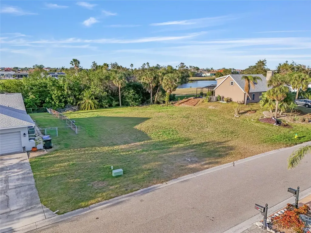 901 Eagle Lane Apollo Beach FL 33572