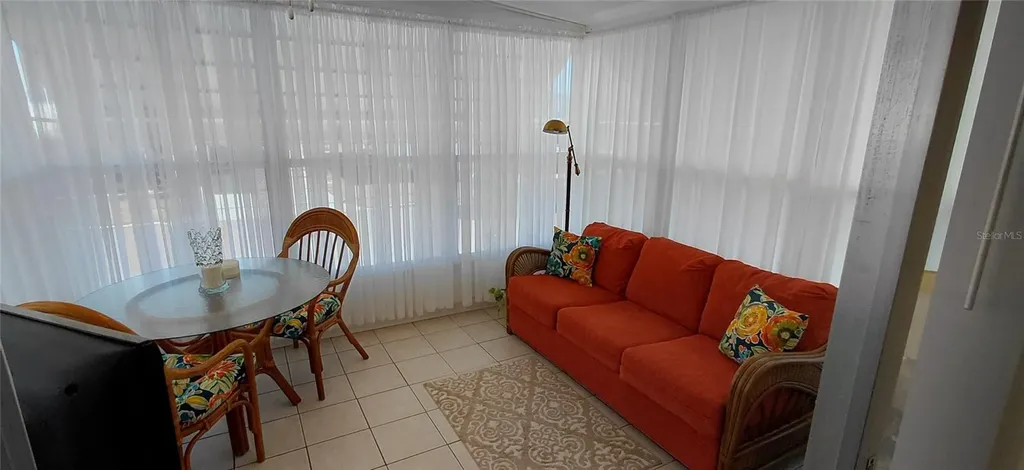 2127 Manoa Drive Holiday FL 34691