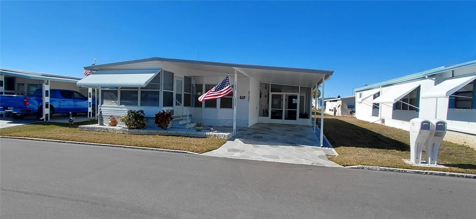 2127 Manoa Drive Holiday FL 34691