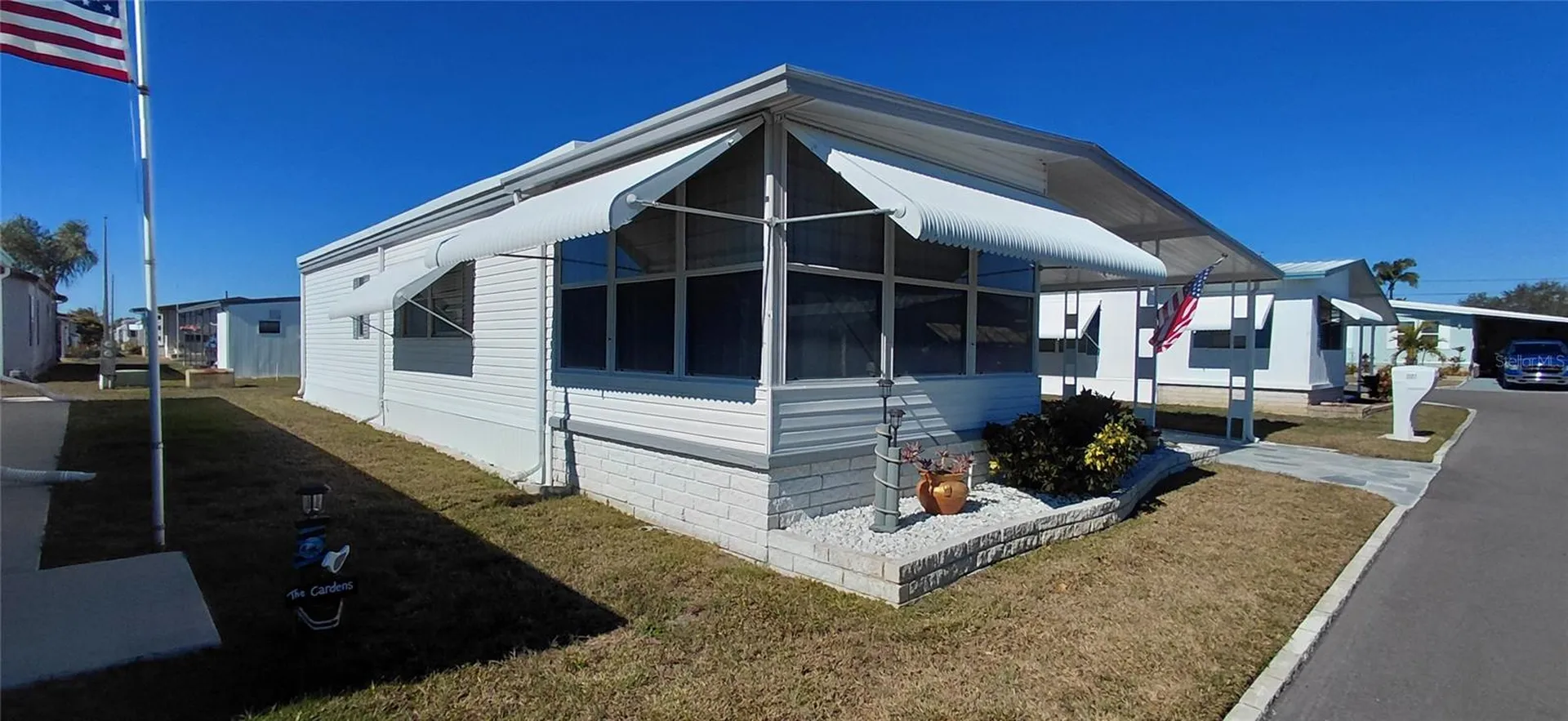 2127 Manoa Drive Holiday FL 34691