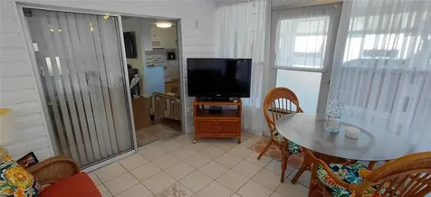 2127 Manoa Drive Holiday FL 34691