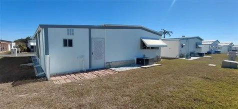 2127 Manoa Drive Holiday FL 34691